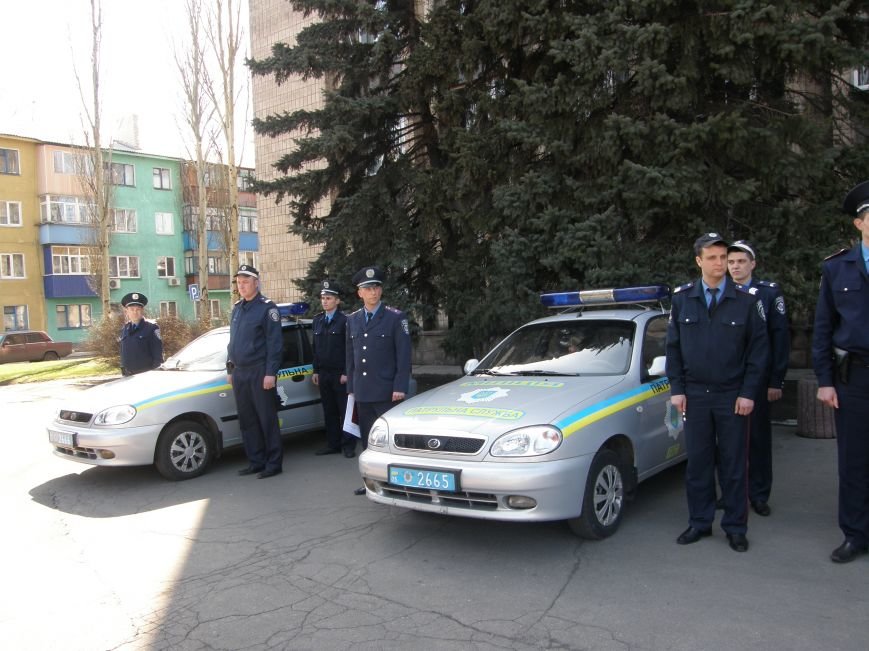 Инструктаж Добропольских милиционеров на площади города станет традиционным (фото) - фото 4
