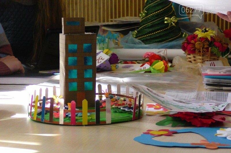 В Доброполье определили победителей конкурса "Доброполье -..., фото-2 В Доброполье определили победителей конкурса "Доброполье - город роз", фото-2