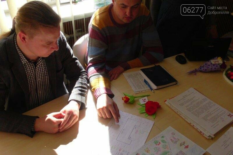 В Доброполье определили победителей конкурса "Доброполье -..., фото-4 В Доброполье определили победителей конкурса "Доброполье - город роз", фото-4