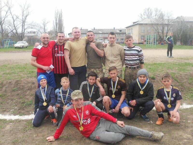В праздник Пасхи дети Добропольского района победили военных, фото-1 В праздник Пасхи дети Добропольского района победили военных, фото-1