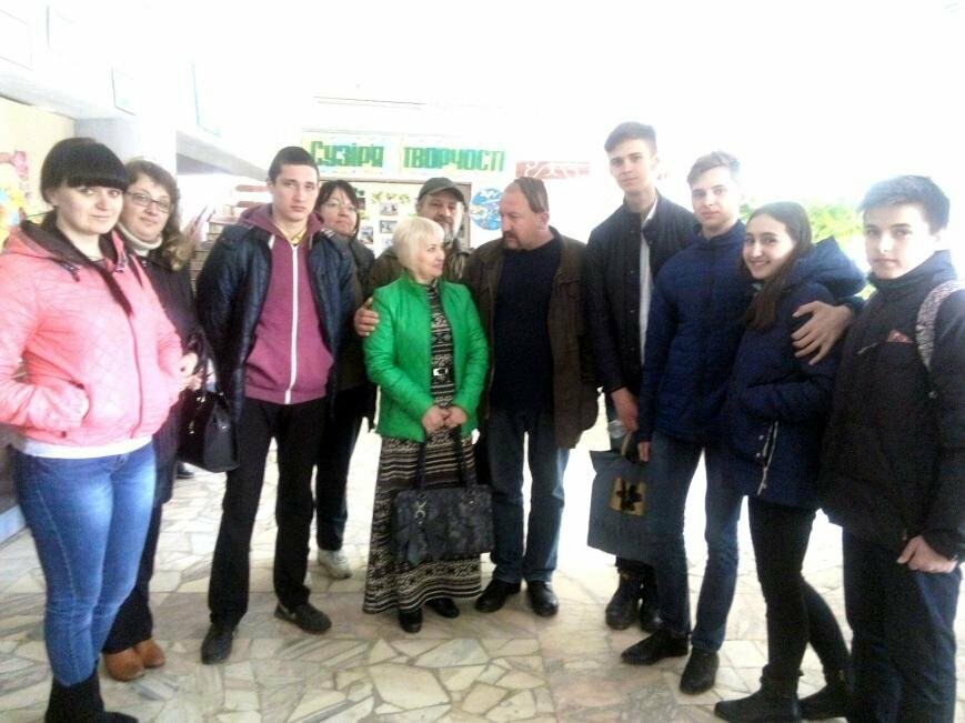 Воспитанники Добропольского ЦДЮТ прокатились на "поезде иск..., фото-1 Воспитанники Добропольского ЦДЮТ прокатились на "поезде искусств" в Дружковке, фото-1
