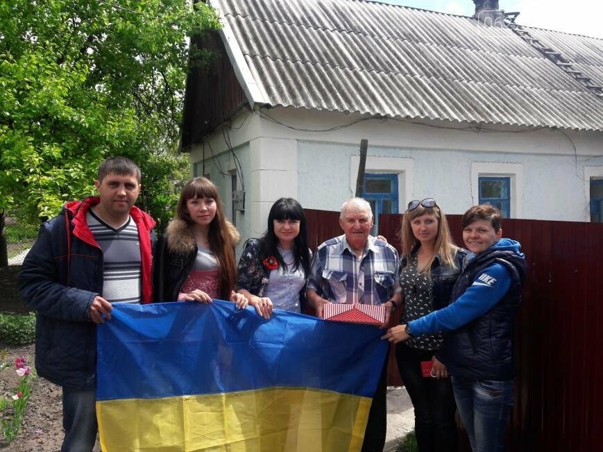 Участники благотворительного автопробега посетили ветеранов..., фото-3 Участники благотворительного автопробега посетили ветеранов 6 сел Добропольского района, фото-3