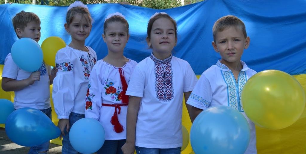 Сьогодні біля будівлі міської ради Добропілля відбулось урочисте св... Сьогодні біля будівлі міської ради Добропілля відбулось урочисте святкування Дня Прапору України, Анна Онипко