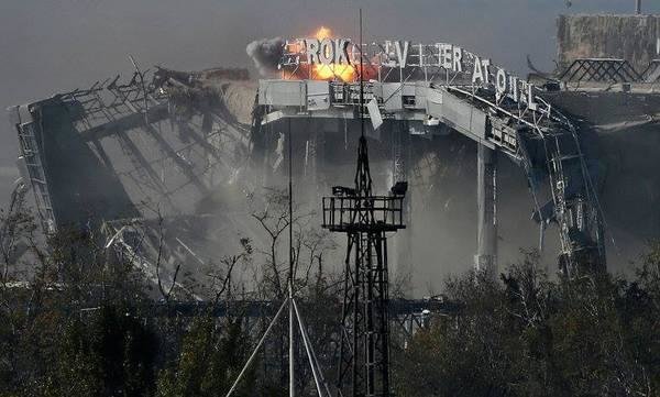 Порошенко обещает вернуть и восстановить донецкий аэропорт Порошенко обещает вернуть и восстановить донецкий аэропорт, Анна Денисенко